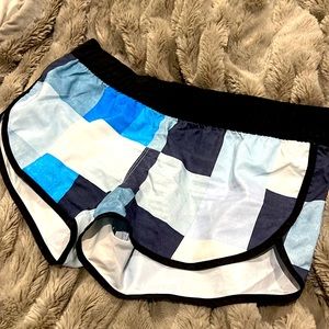 Hurley womens boatd shorts
